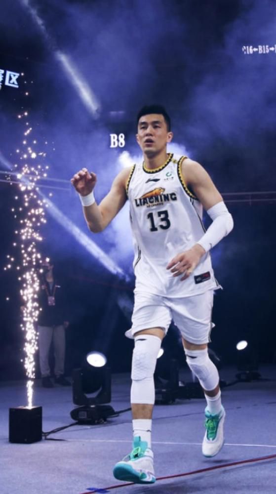 最终全场比赛结束，那不勒斯0-4弗洛西诺内，无缘八强。
